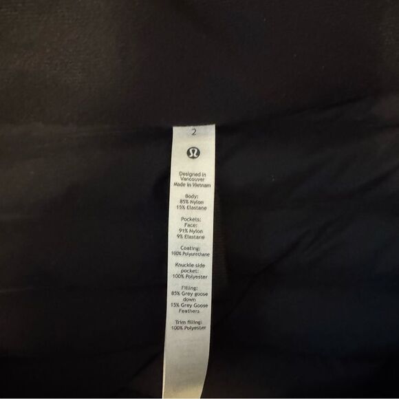 Lululemon Pack It Down 700-Fill Long Jacket Womens size US 2 WORN ONCE - Picture 2 of 5